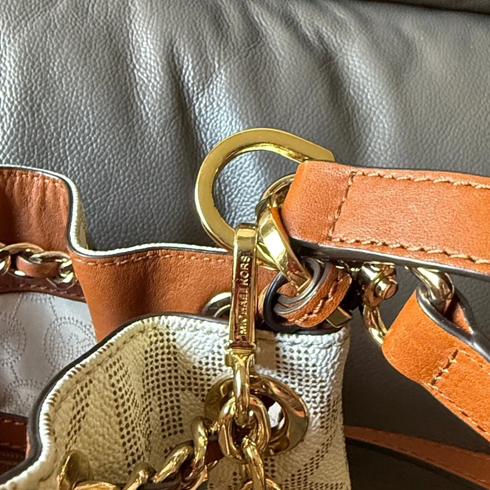 Michael Kors Cream Vanilla Monogram MK Shoulder Bag with Gold Accents - Picture 5 of 14